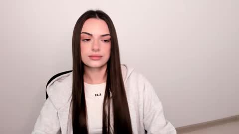 Snapshot of eva_rossee_ chatting on 02-12-25, 06:30 Eva online show from 02-12-25, 06:30