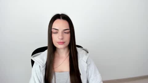 Snapshot of eva_rossee_ chatting on 02-26-25, 10:36 Eva online show from 02-26-25, 10:36