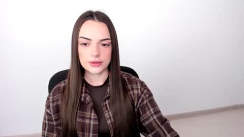 Snapshot of eva_rossee_ chatting on 03-03-25, 09:55 Eva online show from 03-03-25, 09:55