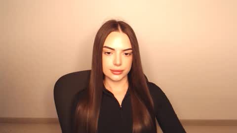 Snapshot of eva_rossee_ chatting on 10-03-25, 05:10 Eva online show from 10-03-25, 05:10