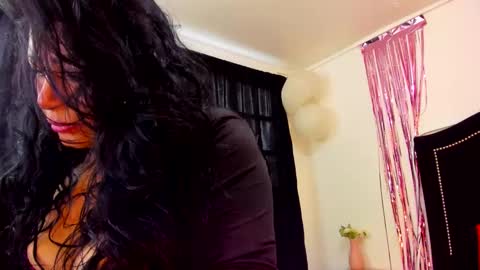  Eva  online show from 10-14-25, 01:12