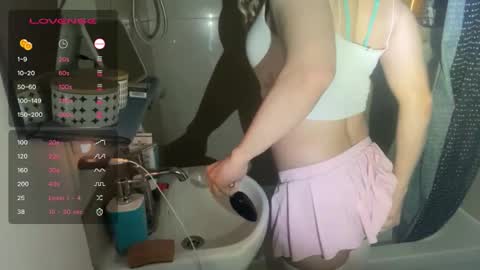 Snapshot of eva_stari chatting on 11-30-25, 11:42 eva_stari online show from 11-30-25, 11:42