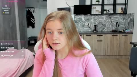 Snapshot of eva_tomiok chatting on 12-22-24, 11:33 Eva online show from 12-22-24, 11:33