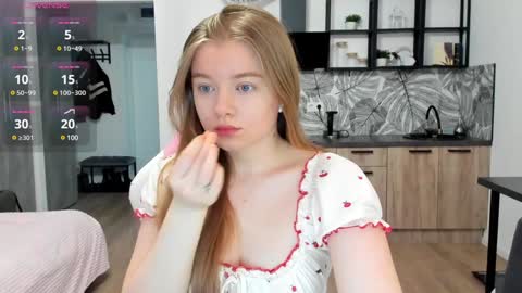 Snapshot of eva_tomiok chatting on 01-13-25, 06:38 Eva online show from 01-13-25, 06:38