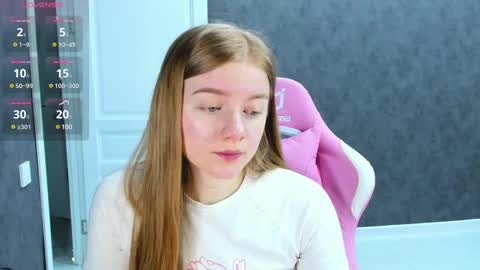 Snapshot of eva_tomiok chatting on 02-19-25, 05:38 Eva online show from 02-19-25, 05:38