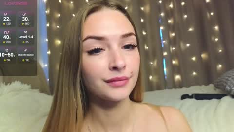 Hello Im Eva online show from 12-19-24, 10:02