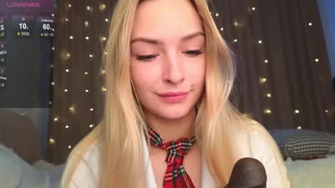 Hello Im Eva online show from 01-12-25, 02:09
