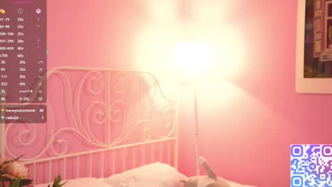 eva_vibe online show from 10-23-25, 04:56