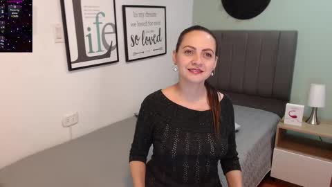 Snapshot of eva_villa chatting on 02-12-25, 02:54 Eva online show from 02-12-25, 02:54