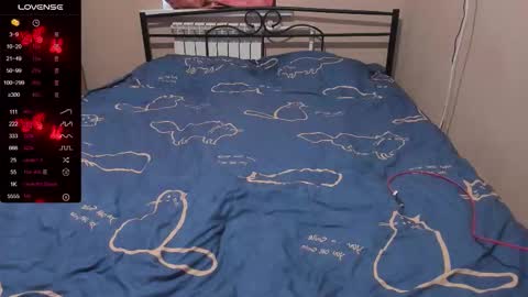 Eva online show from 11-16-25, 12:44