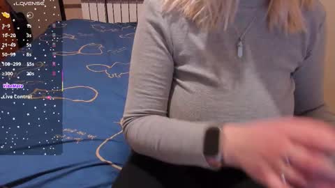 Snapshot of eva_zero chatting on 02-19-26, 02:46 Eva online show from 02-19-26, 02:46