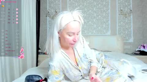 Eva online show from 12-18-25, 10:54