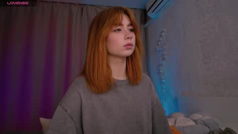 Snapshot of evaa_moonn_ chatting on 03-18-26, 01:14 Eva online show from 03-18-26, 01:14