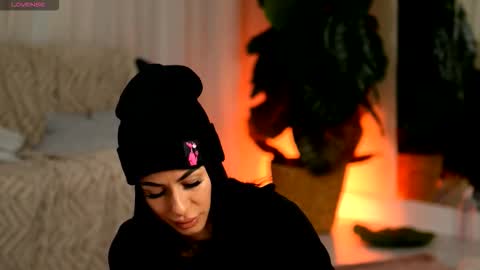 Eva  online show from 01-11-26, 04:39