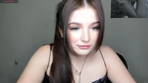 Snapshot of evaamillerr chatting on 01-06-25, 10:24 Eva online show from 01-06-25, 10:24