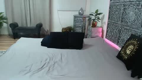 Snapshot of evabarbi chatting on 12-15-24, 12:29 evabarbi online show from 12-15-24, 12:29