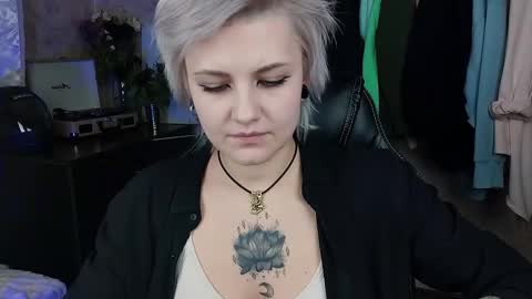 Snapshot of evabrownie chatting on 01-31-25, 03:33 Eva Brownie online show from 01-31-25, 03:33