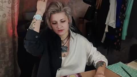 Snapshot of evabrownie chatting on 03-07-25, 10:02 Eva Brownie online show from 03-07-25, 10:02