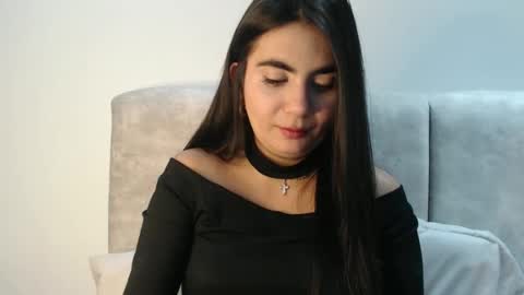 evacollins12 online show from 09-29-25, 02:06
