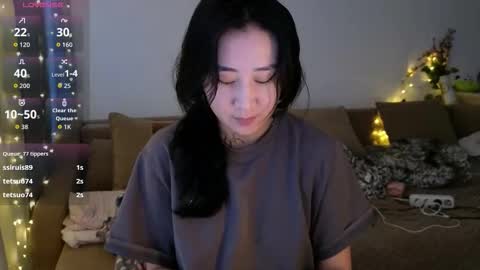 Eva online show from 11-23-25, 02:22