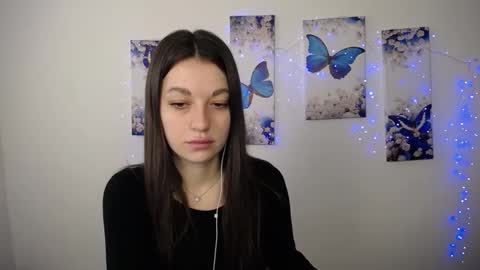 Eva online show from 04-15-26, 11:17