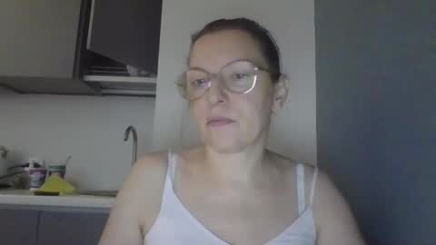 evaglad online show from 09-21-25, 04:03