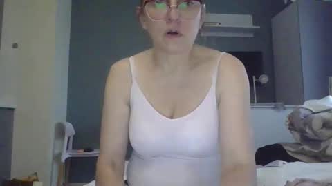 evaglad online show from 10-04-25, 05:49