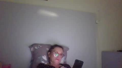 evaglad online show from 10-09-25, 03:21