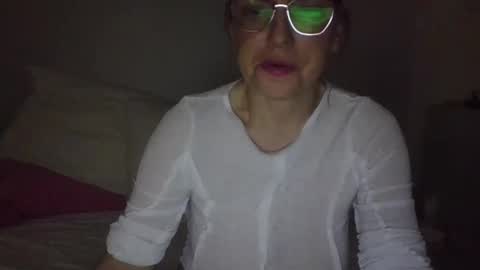 evaglad online show from 10-18-25, 12:24