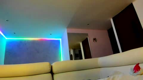 Eva Gomez online show from 10-26-25, 01:22