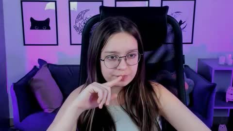 Snapshot of evagrase chatting on 02-18-26, 03:41 Eva online show from 02-18-26, 03:41