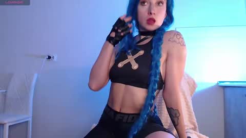 Snapshot of evahailey_ chatting on 03-07-25, 06:02 Eva online show from 03-07-25, 06:02