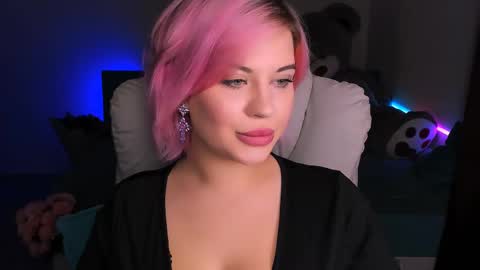 Eva online show from 12-18-24, 11:19