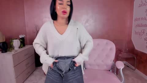 Snapshot of evanew_ chatting on 01-25-25, 11:22 Eva online show from 01-25-25, 11:22