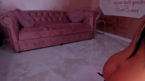 Snapshot of evanew_ chatting on 02-18-25, 09:20 Eva online show from 02-18-25, 09:20