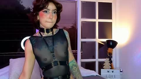 Evangelyne online show from 01-03-25, 03:33