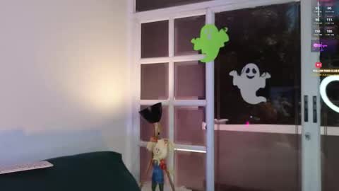 Evangelyne online show from 10-24-25, 03:41