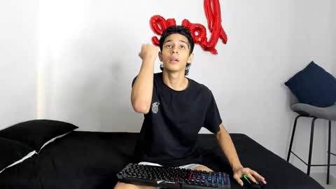 Evans collins24 online show from 10-18-25, 08:53