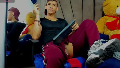   online show from 03-07-25, 02:01