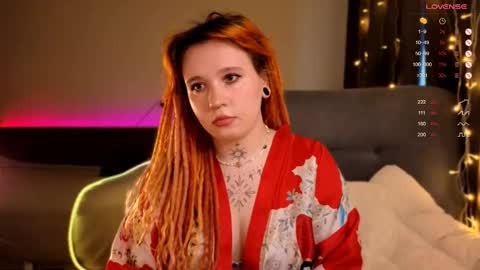 Moon online show from 11-26-25, 08:48