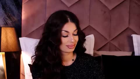 EvaRhea online show from 10-08-25, 02:53