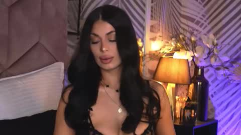 Snapshot of evarhea chatting on 02-05-26, 04:17 EvaRhea online show from 02-05-26, 04:17
