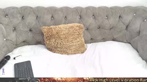 Eva online show from 02-07-25, 05:41