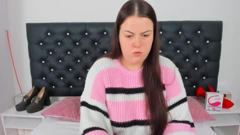 Snapshot of evawetdream chatting on 01-13-25, 05:12 Eva online show from 01-13-25, 05:12