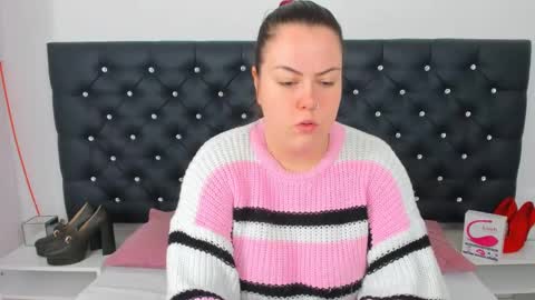 Snapshot of evawetdream chatting on 01-21-25, 05:27 Eva online show from 01-21-25, 05:27