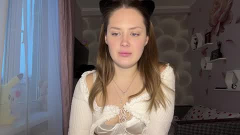 EvaxBlush online show from 04-11-26, 09:13