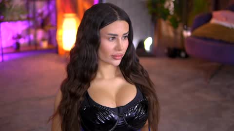 Snapshot of evazane chatting on 12-15-24, 11:23 Eva online show from 12-15-24, 11:23
