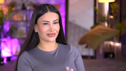 Snapshot of evazane chatting on 01-16-25, 10:42 Eva online show from 01-16-25, 10:42