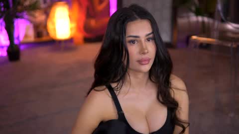 Snapshot of evazane chatting on 02-17-25, 01:21 Eva online show from 02-17-25, 01:21
