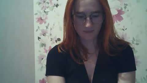 Evelina online show from 02-06-26, 02:42
